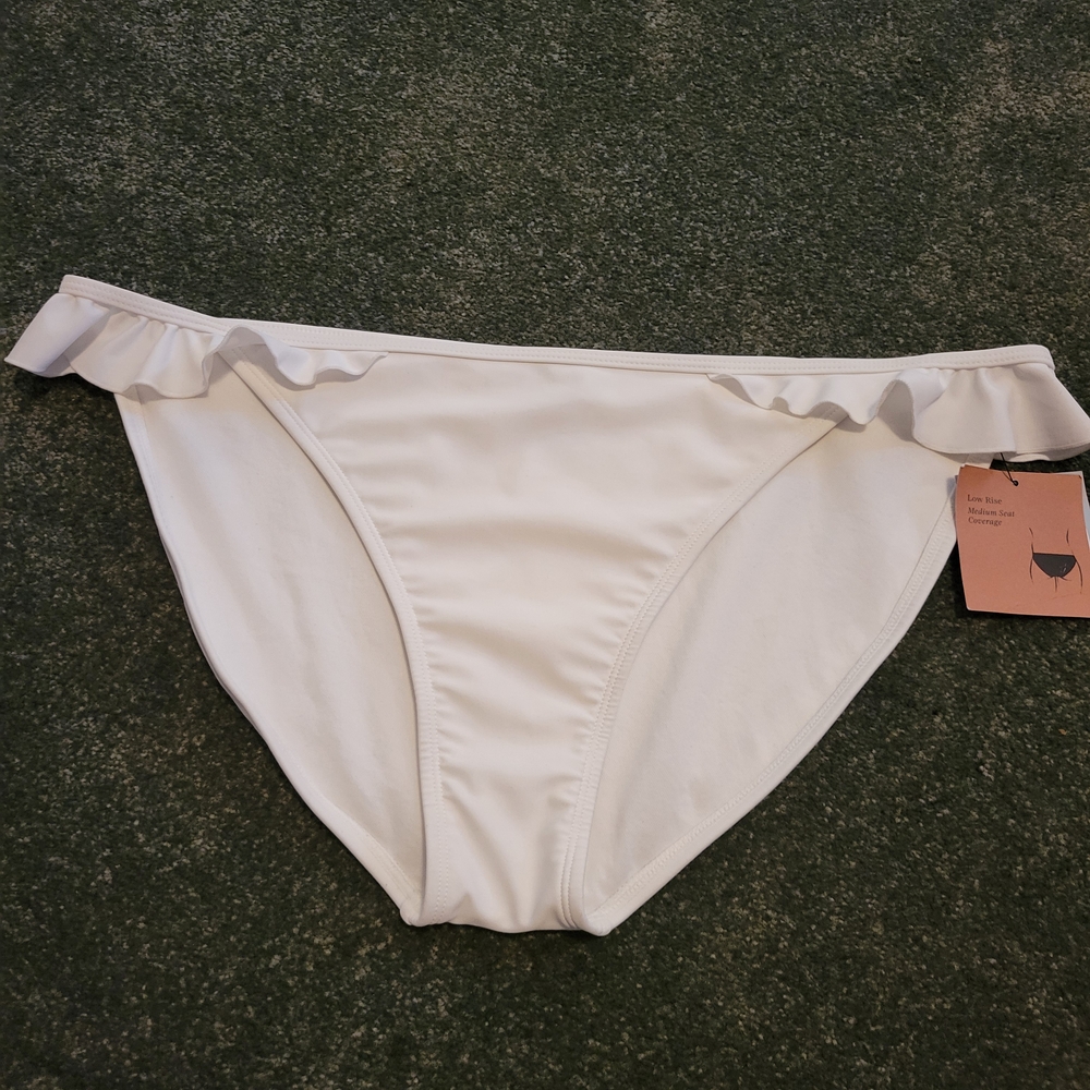 NWTS XL White Ruffle Bikini Bottom